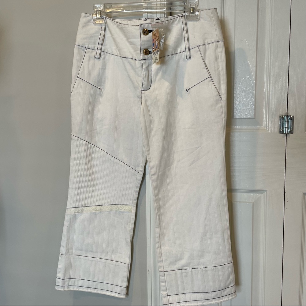 Fifi Collection white cropped pants size 4